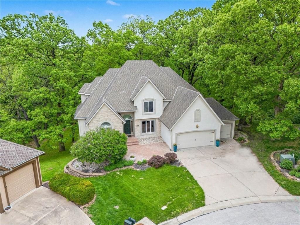 5529 Sleepy Hollow Drive, Parkville, MO 64152 Main Photo
