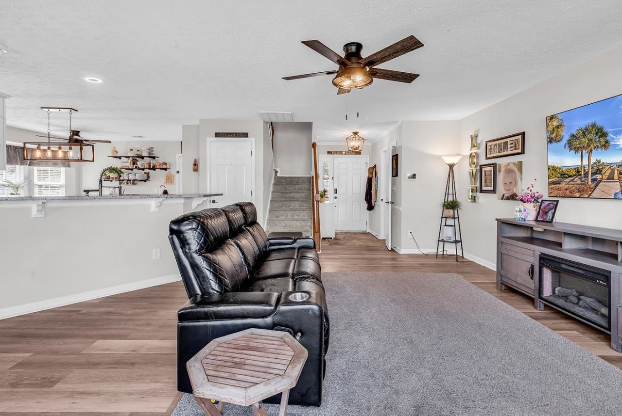 4640 E Walkerton Rd. Photo 5