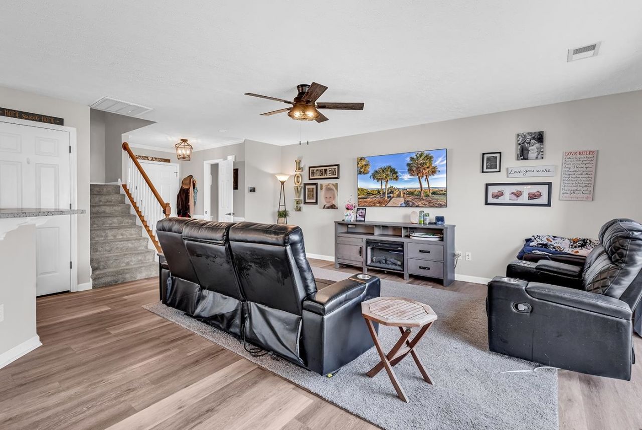 4640 E Walkerton Rd. Photo 6