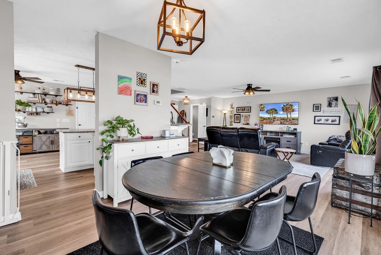 4640 E Walkerton Rd. Photo 9