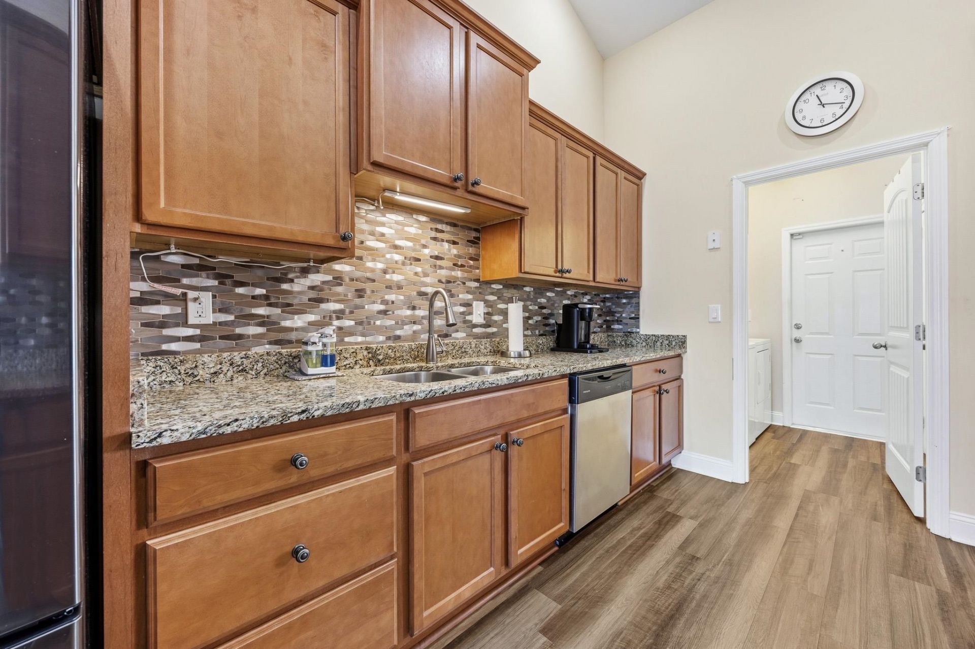 609 Fieldwoods Dr. Photo 12