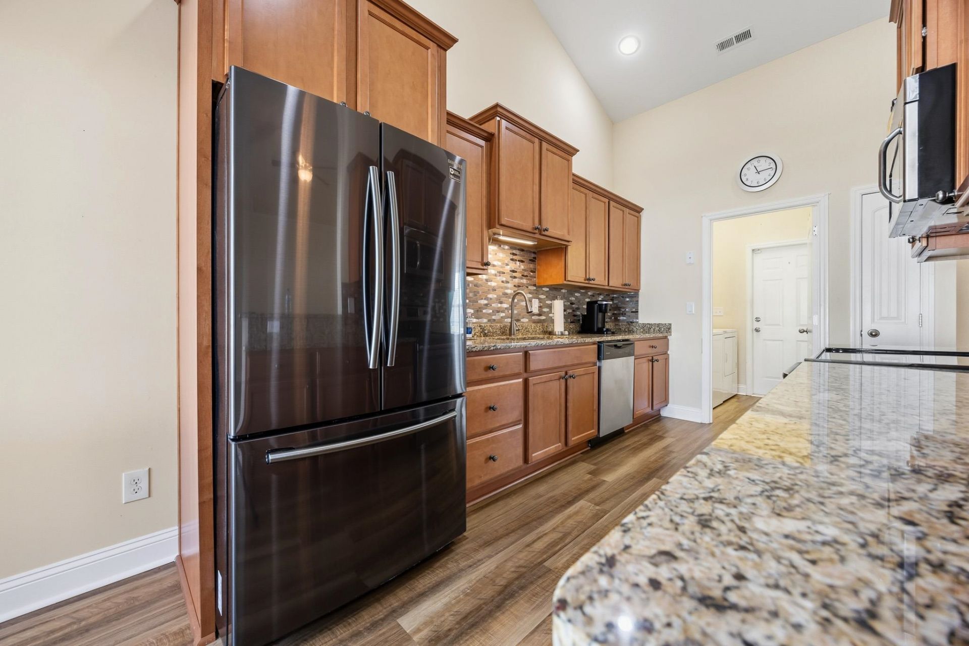 609 Fieldwoods Dr. Photo 15