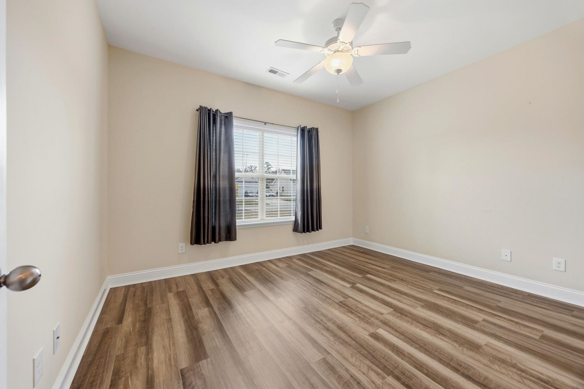 609 Fieldwoods Dr. Photo 22