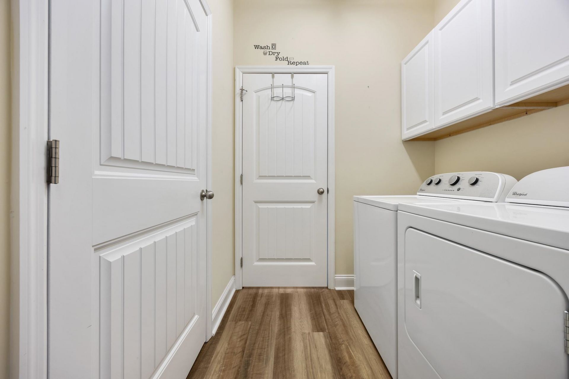 609 Fieldwoods Dr. Photo 26