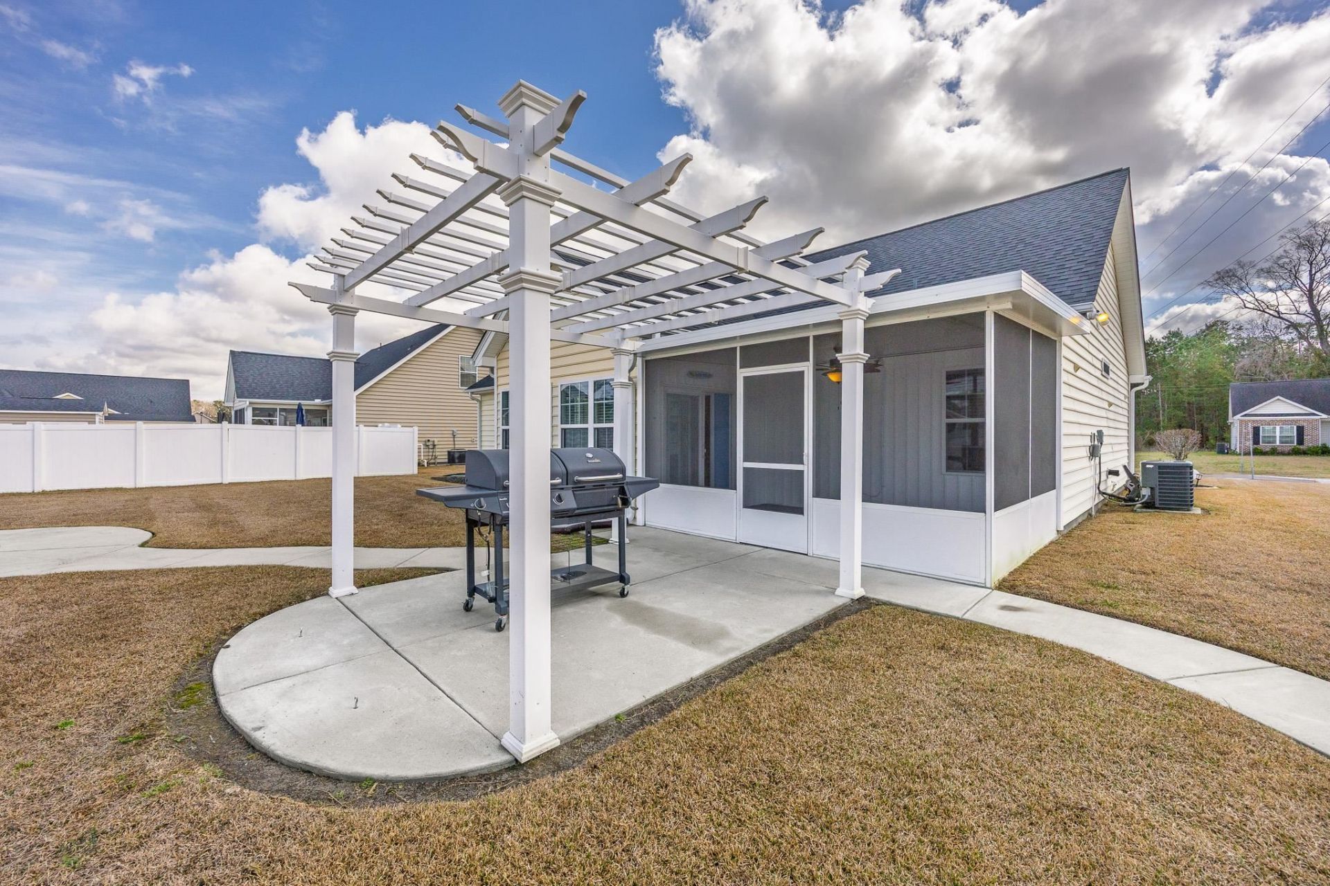 609 Fieldwoods Dr. Photo 36