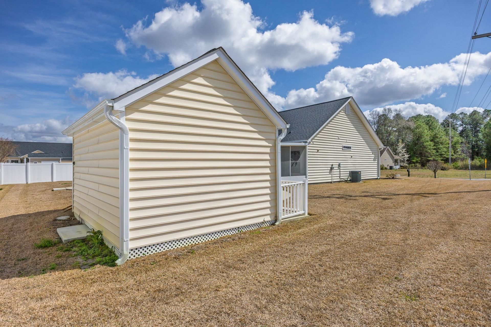 609 Fieldwoods Dr. Photo 45