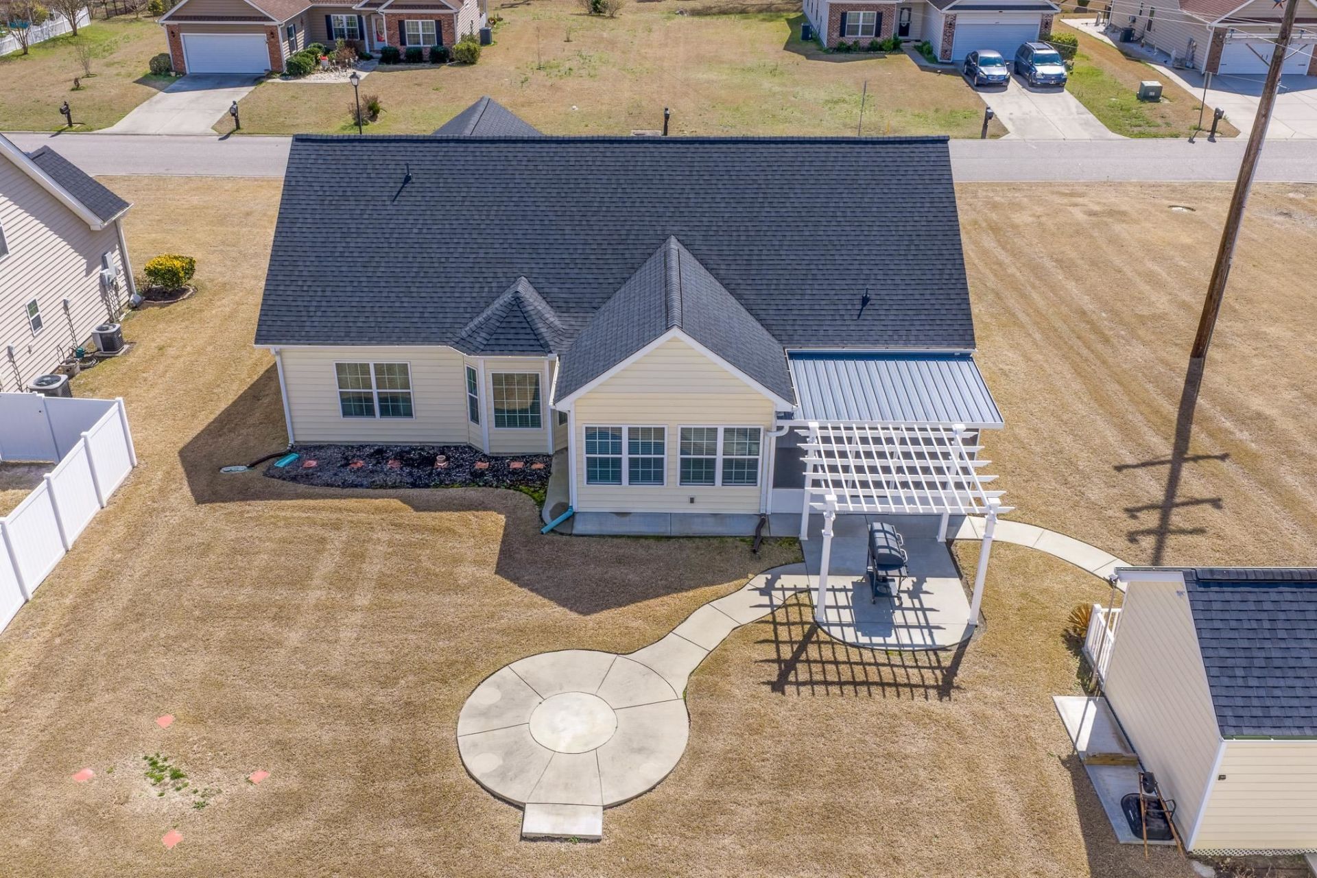 609 Fieldwoods Dr. Photo 47