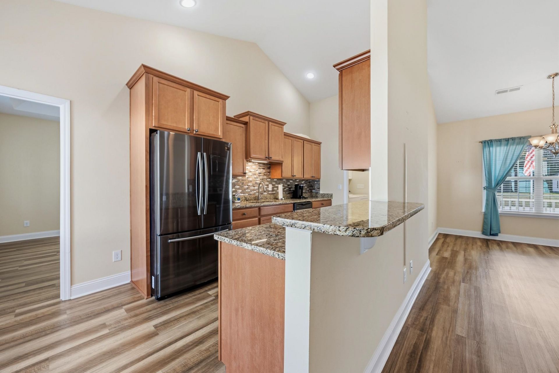 609 Fieldwoods Dr. Photo 9