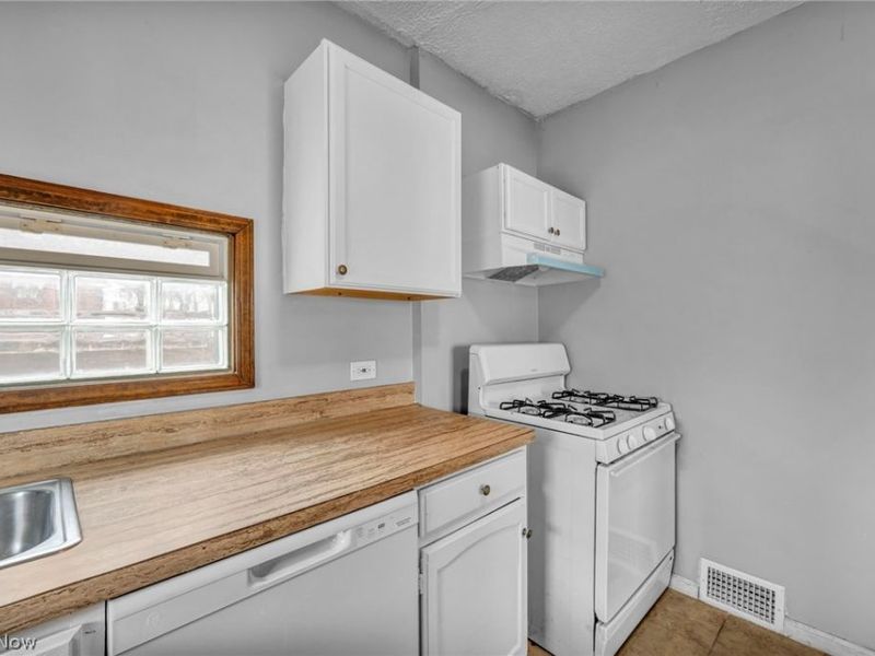 3514 Schiller Avenue, Cleveland, OH 44109 Photo 20