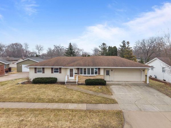 1029 ALVA STREET, Menasha, WI 54952