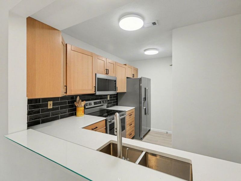 7085 Sweetwater Drive, Florence, KY 41042 Photo 7