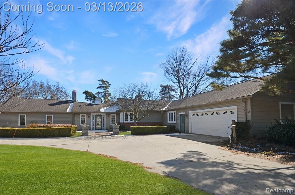 37272 Moravian Drive, Clinton Township, MI 48036 Main Photo