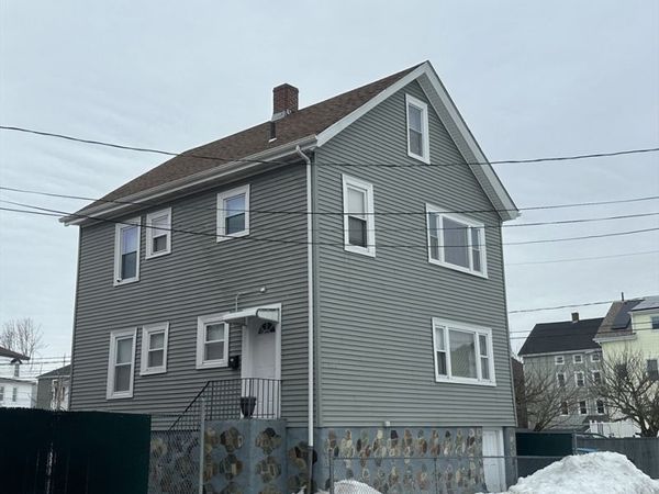 207 Morgan St, Unit 2, Fall River, MA 02721