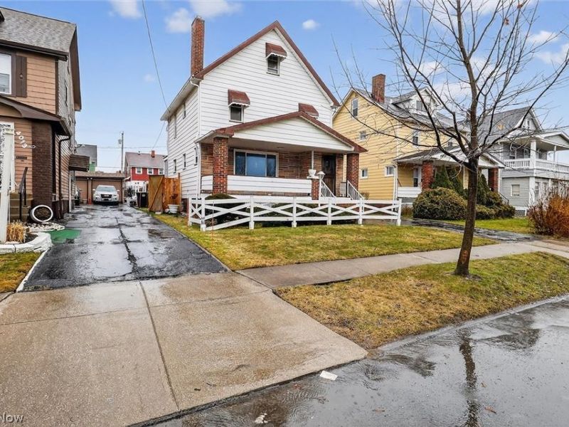 4017 E 144th Street, Cleveland, OH 44128 Photo 3