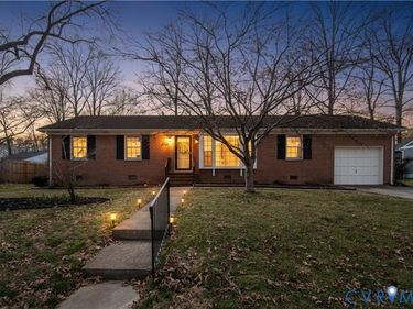 202 Homestead Drive, Colonial Heights, VA 23834