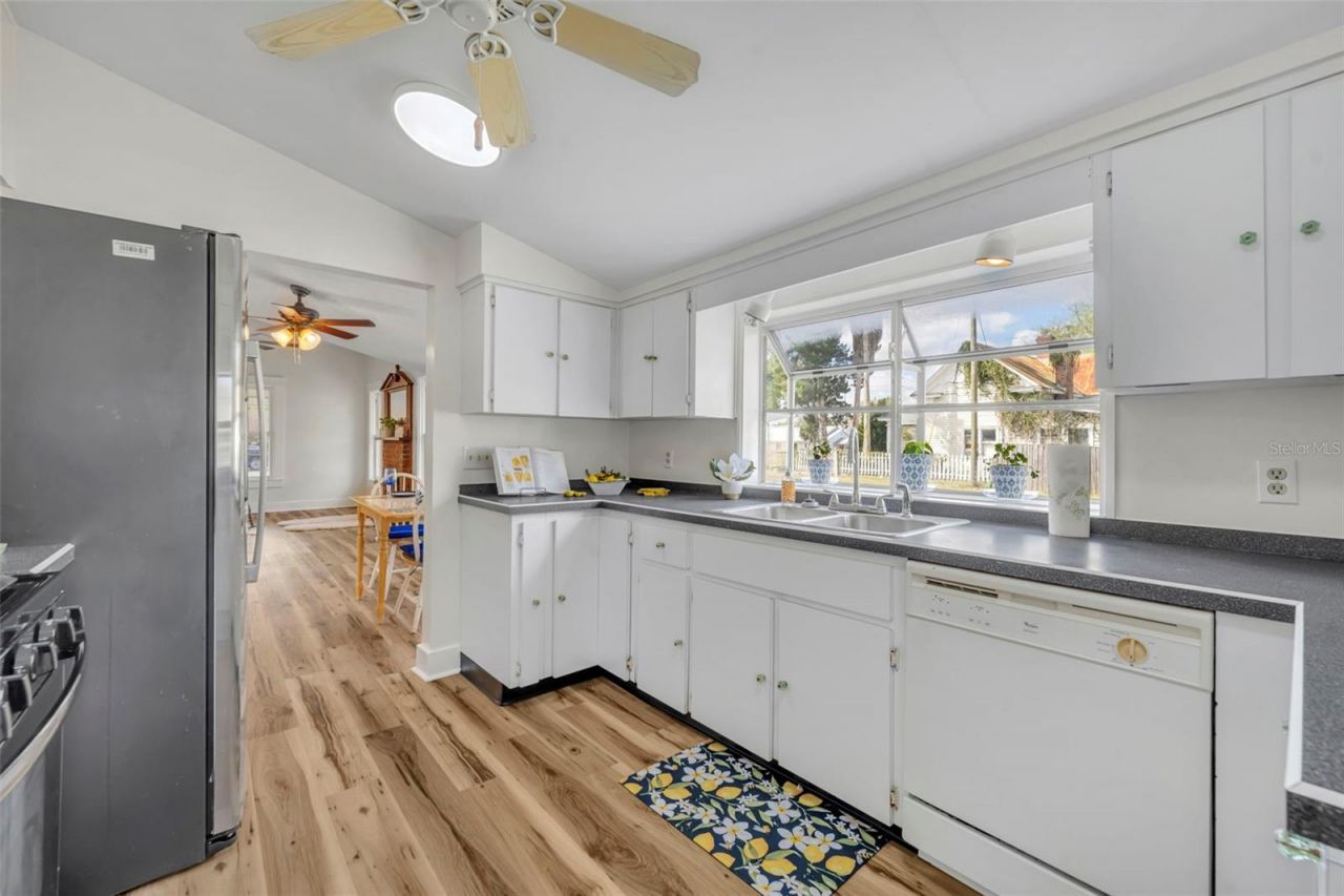 2101 E Warm Springs Avenue, Coleman, FL 33521 Photo