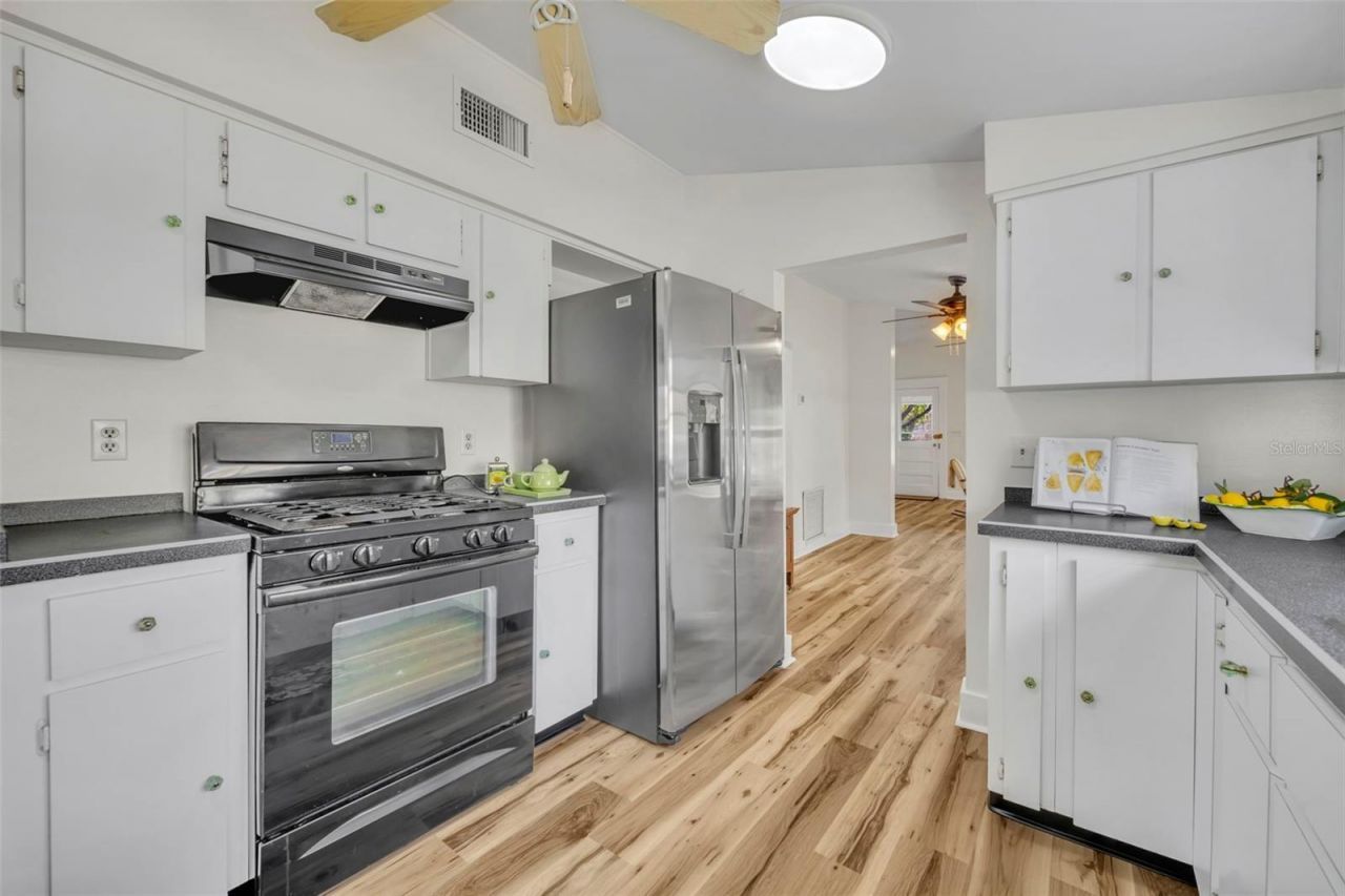 2101 E Warm Springs Avenue, Coleman, FL 33521 Photo