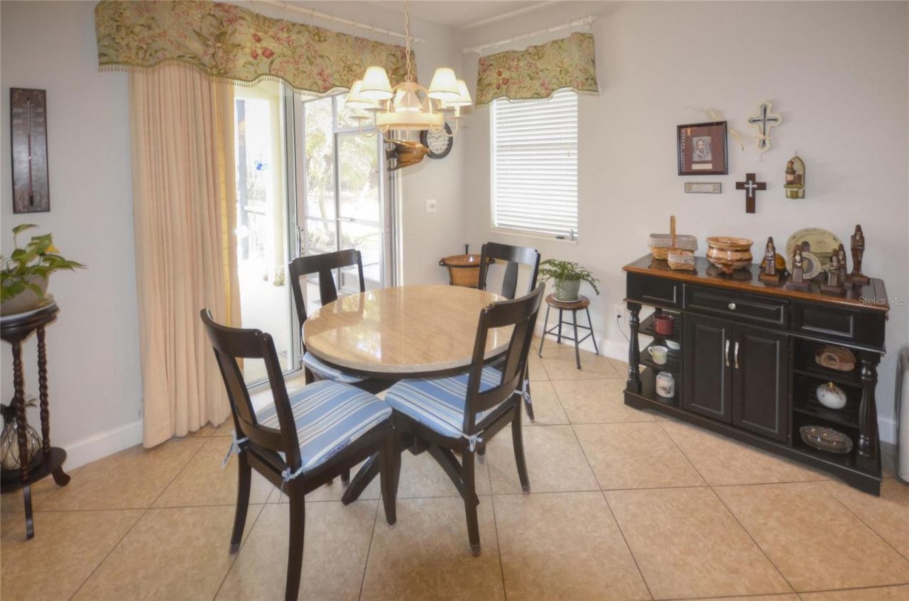 572 Aeolian Drive, New Smyrna Beach, FL 32168 Photo