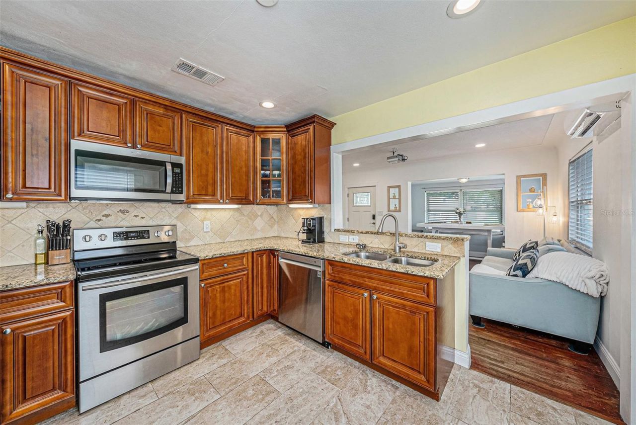 2827 29th Avenue N, Saint Petersburg, FL 33713 Photo