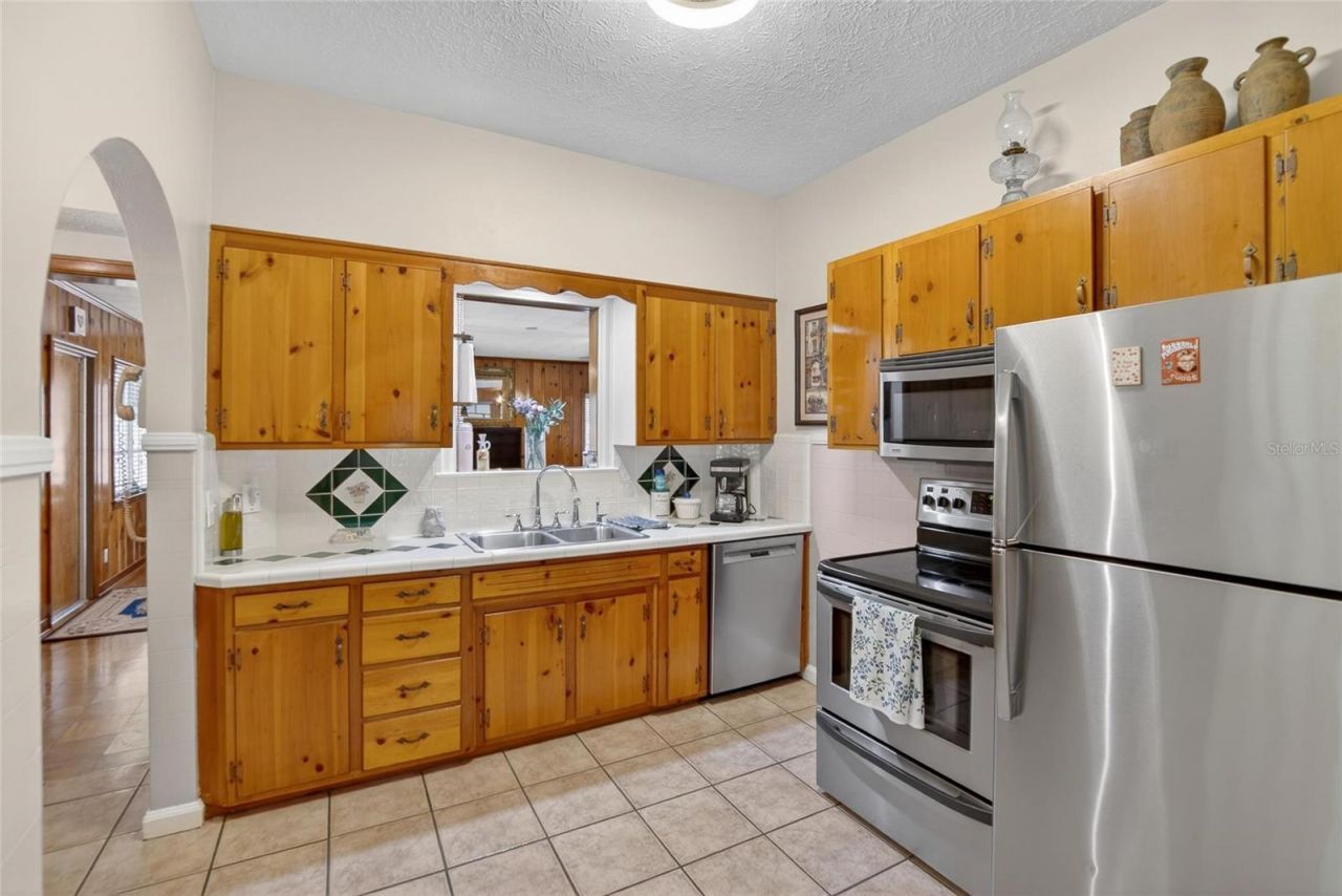 607 N Merrin Street , Plant City, FL 33563 Photo