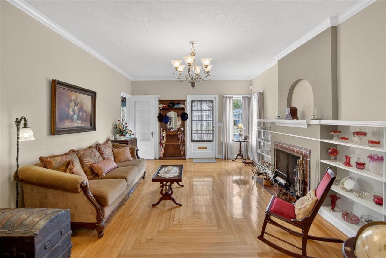 607 N Merrin Street , Plant City, FL 33563 Photo