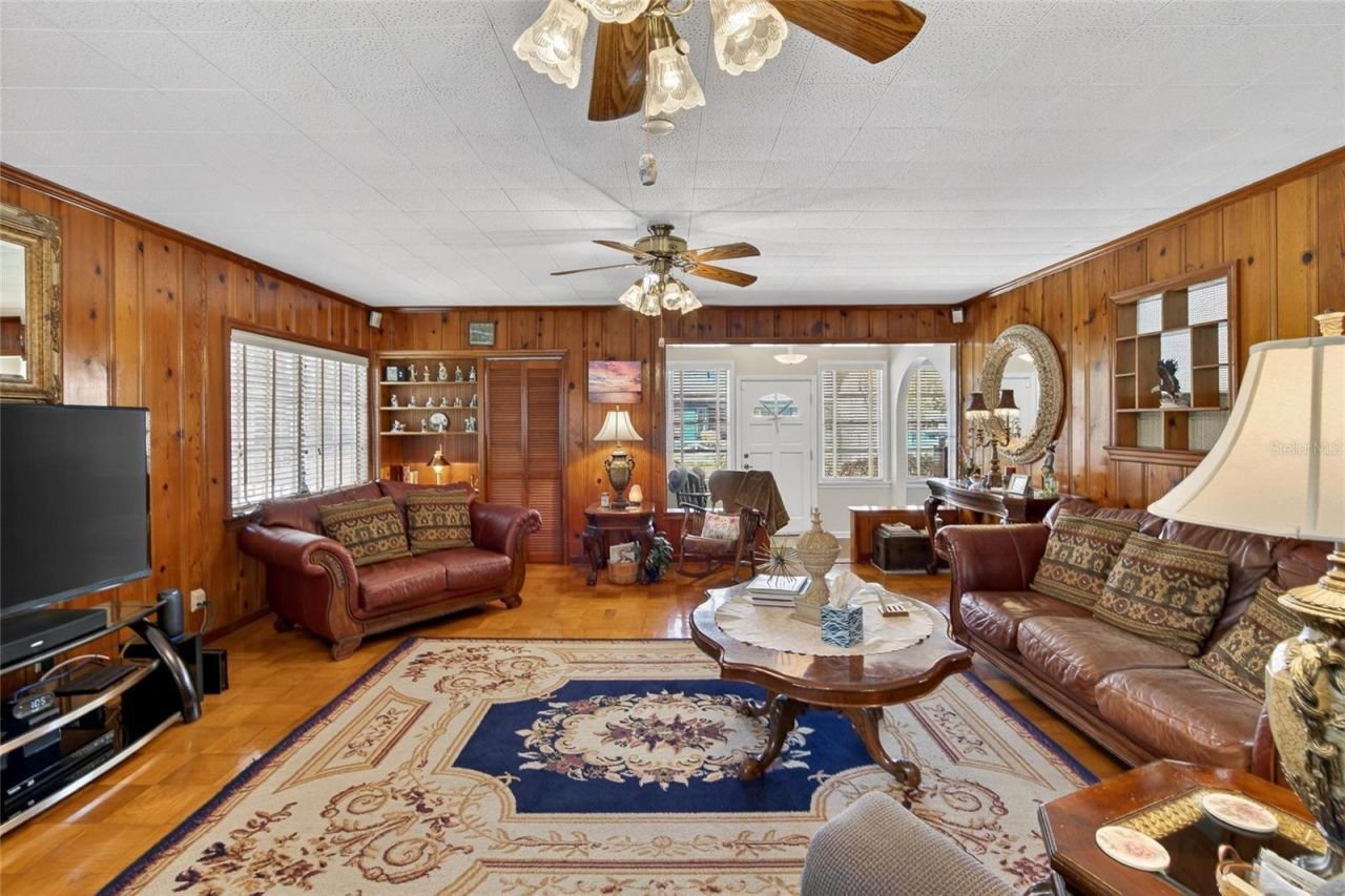 607 N Merrin Street , Plant City, FL 33563 Photo