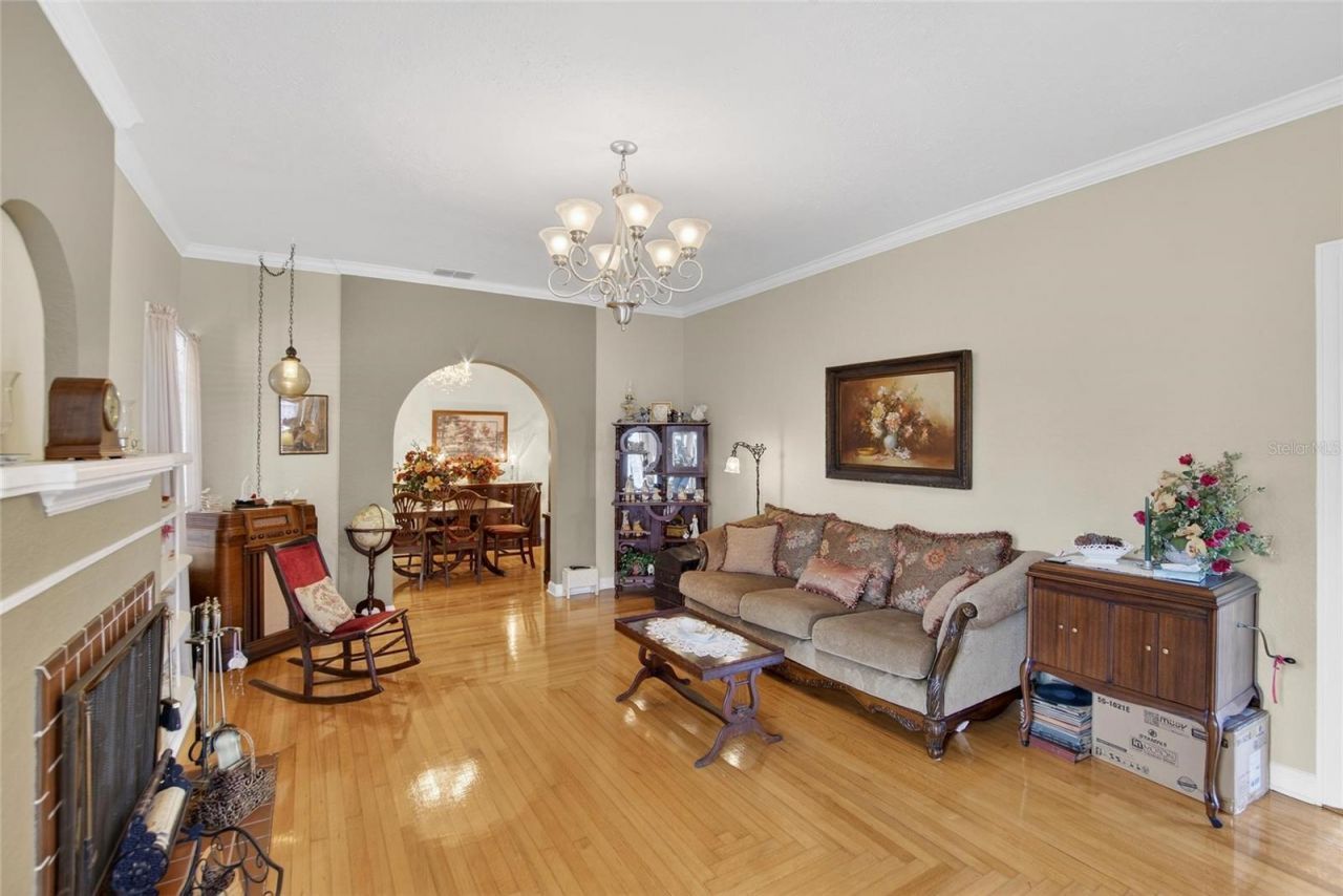 607 N Merrin Street , Plant City, FL 33563 Photo