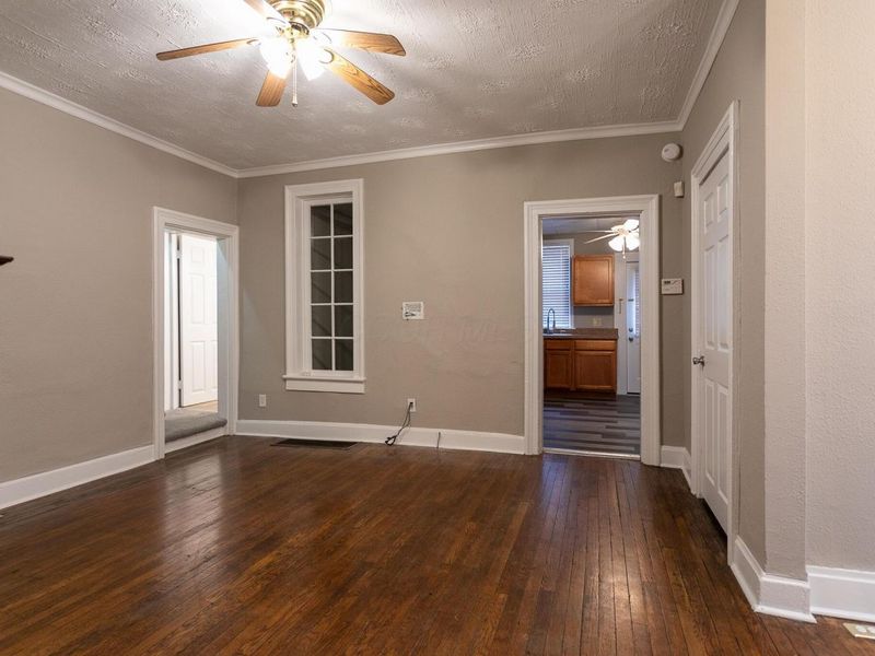 1512 Indianola Avenue , Columbus, OH 43201 Photo 10