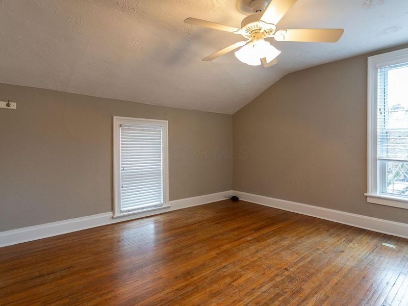 1512 Indianola Avenue , Columbus, OH 43201 Photo 18