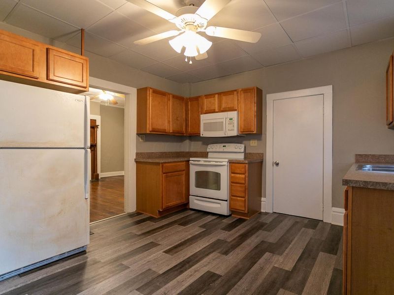 1512 Indianola Avenue , Columbus, OH 43201 Photo 2