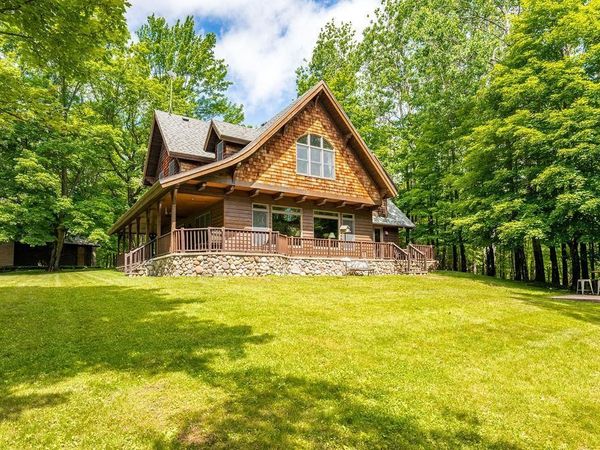 4822 E Tri Lakes Road , Superior, WI 54880