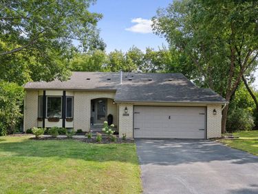 5070 Evergreen Lane N, Plymouth, MN 55442