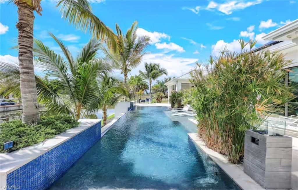 2405 SW 11th Ave, Cape Coral, FL 33991 Photo