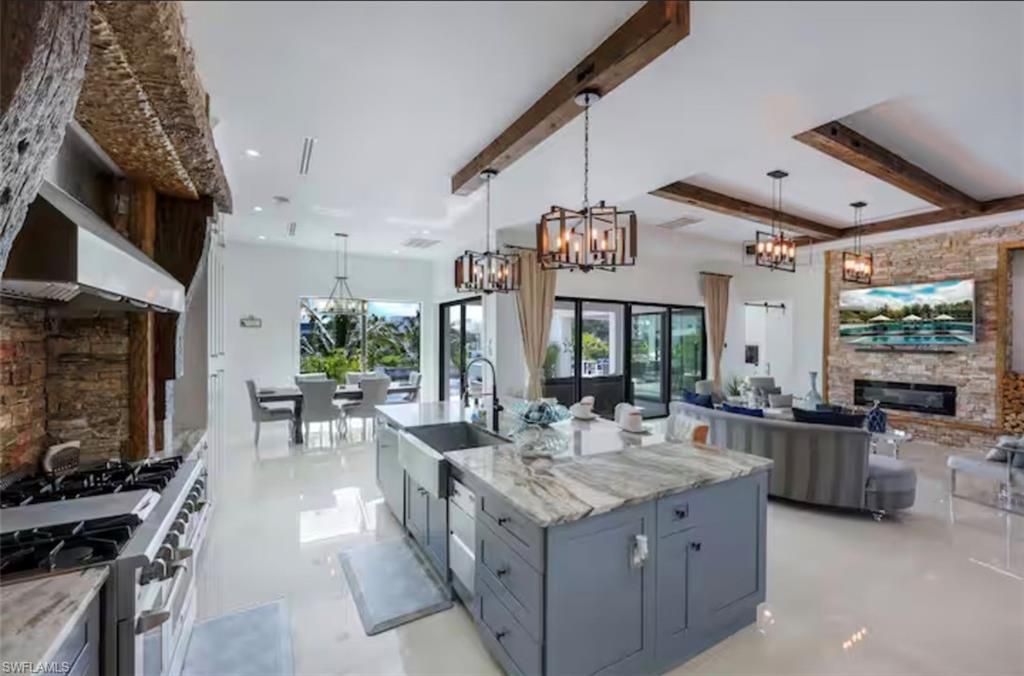 2405 SW 11th Ave, Cape Coral, FL 33991 Photo