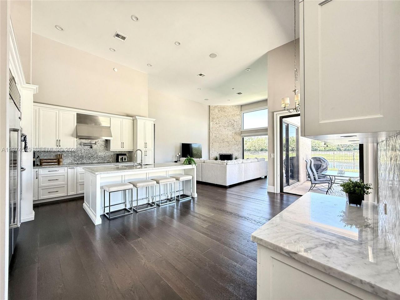 400 Alexandra Cir , Weston, FL 33326 Photo