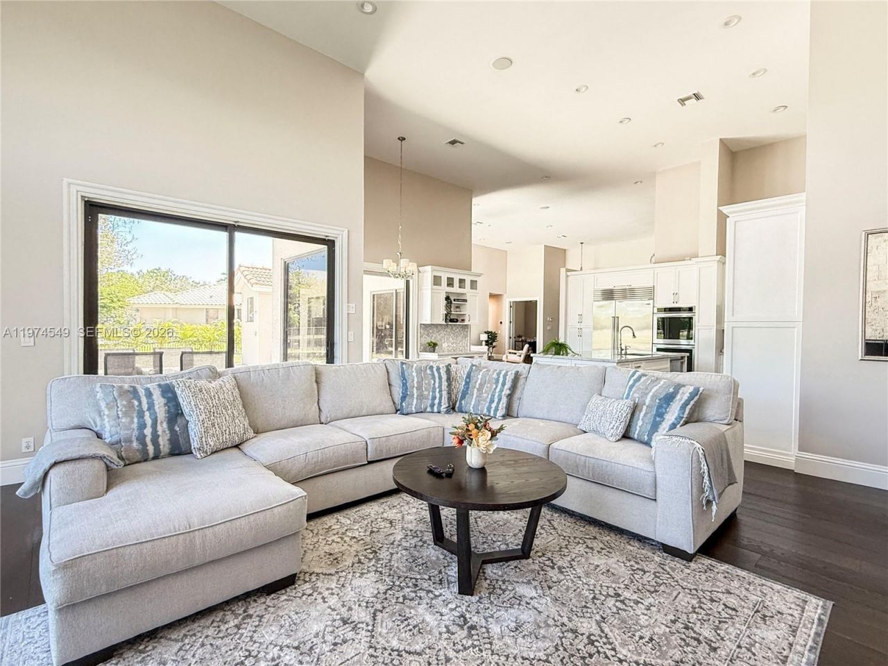 400 Alexandra Cir , Weston, FL 33326 Photo