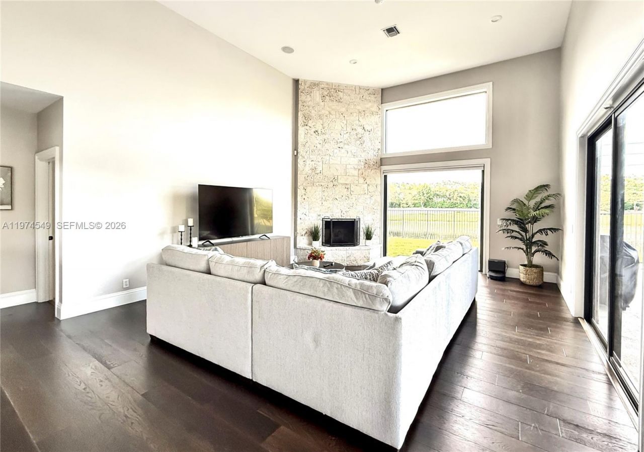 400 Alexandra Cir , Weston, FL 33326 Photo