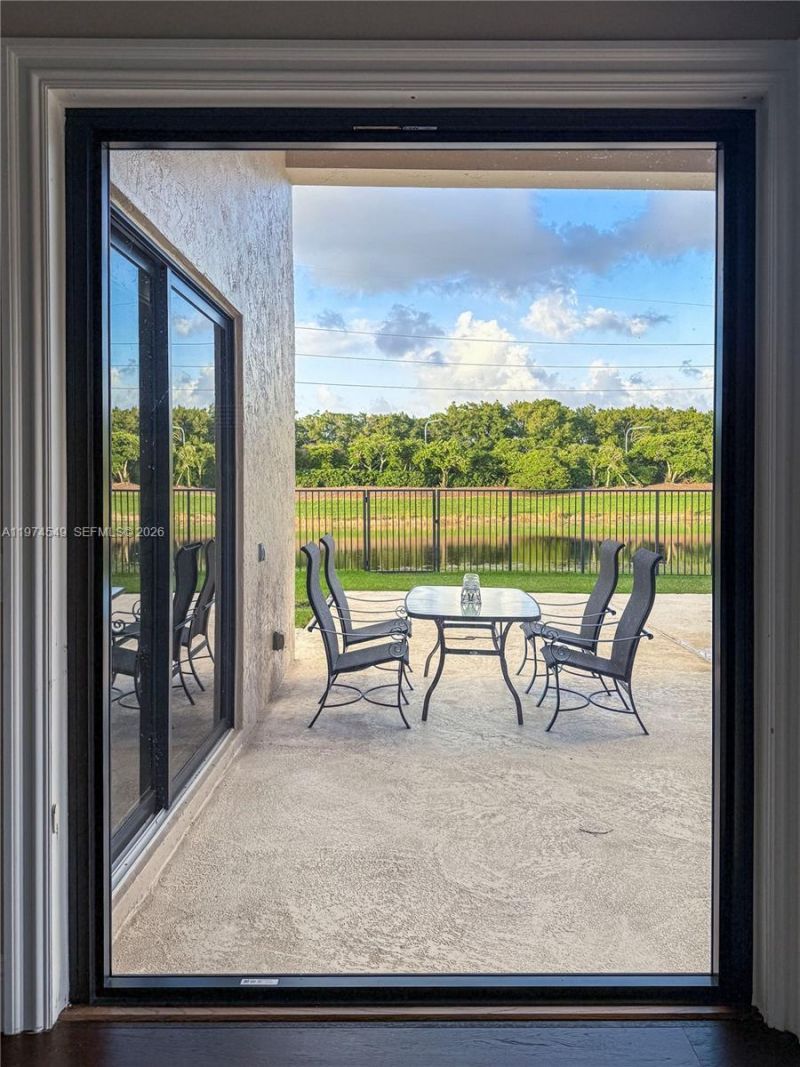 400 Alexandra Cir , Weston, FL 33326 Photo