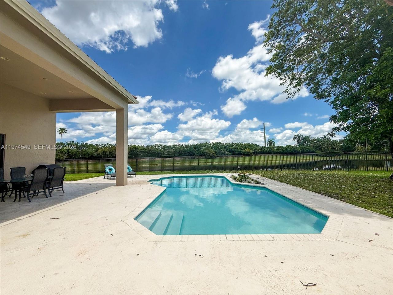 400 Alexandra Cir , Weston, FL 33326 Photo