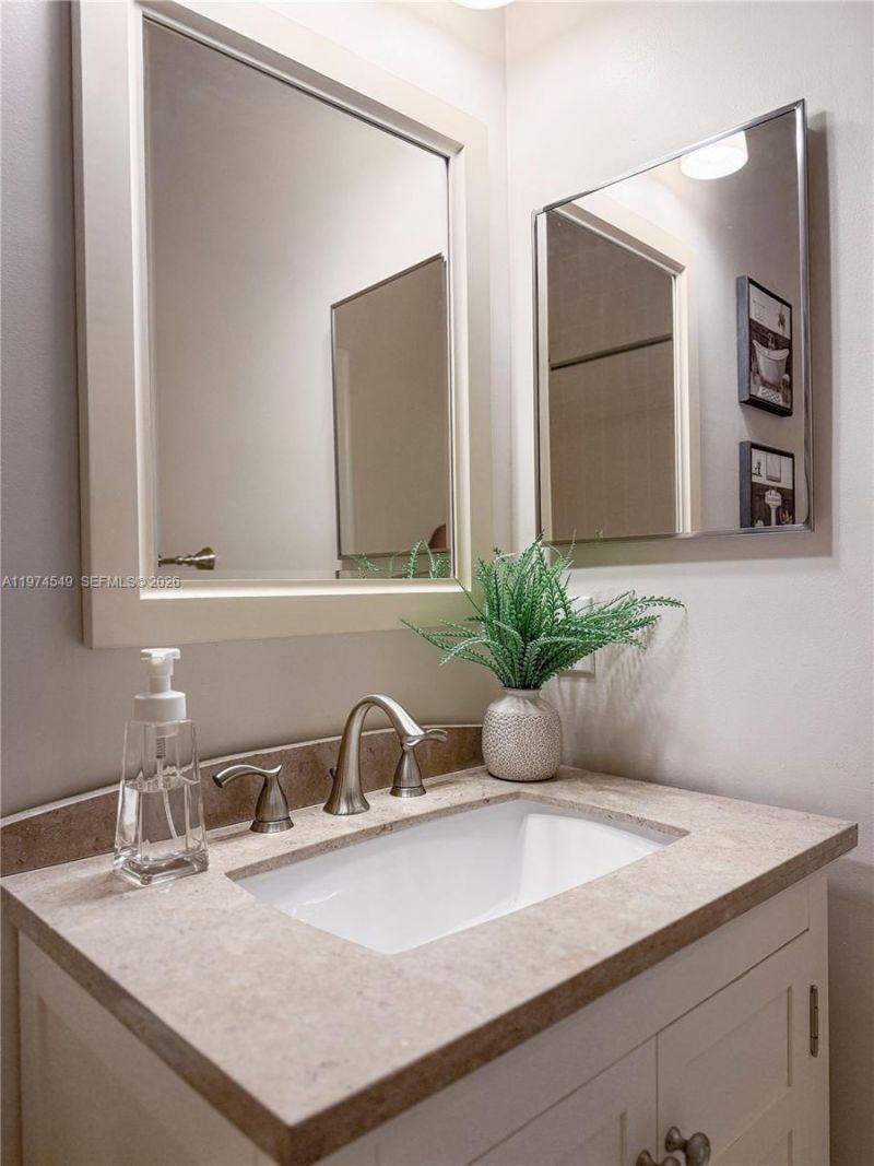 400 Alexandra Cir , Weston, FL 33326 Photo