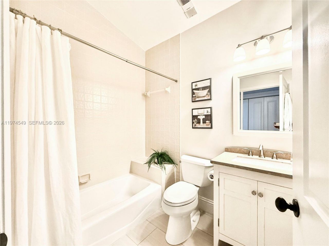 400 Alexandra Cir , Weston, FL 33326 Photo