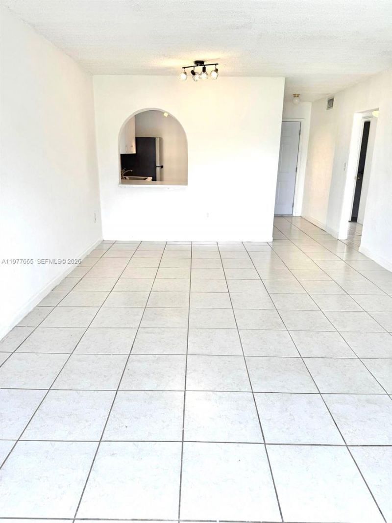 301 NW 177th St, Unit 204, Miami Gardens, FL 33169 Photo