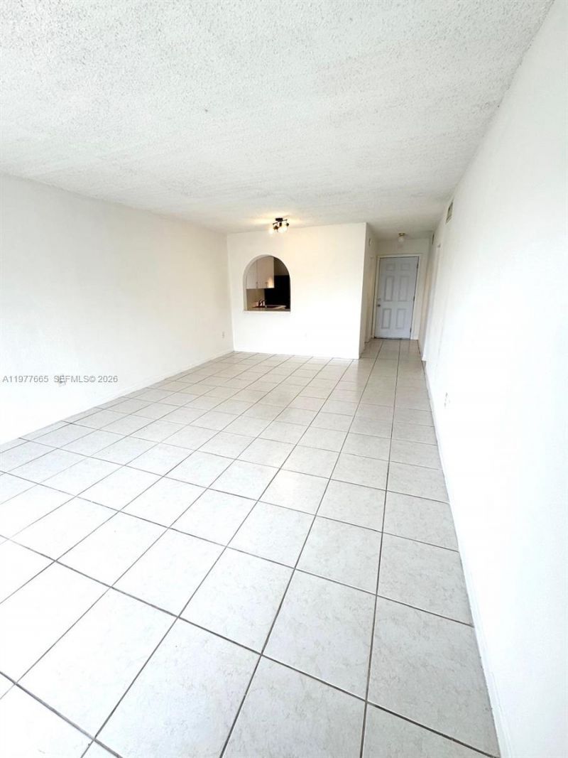 301 NW 177th St, Unit 204, Miami Gardens, FL 33169 Photo
