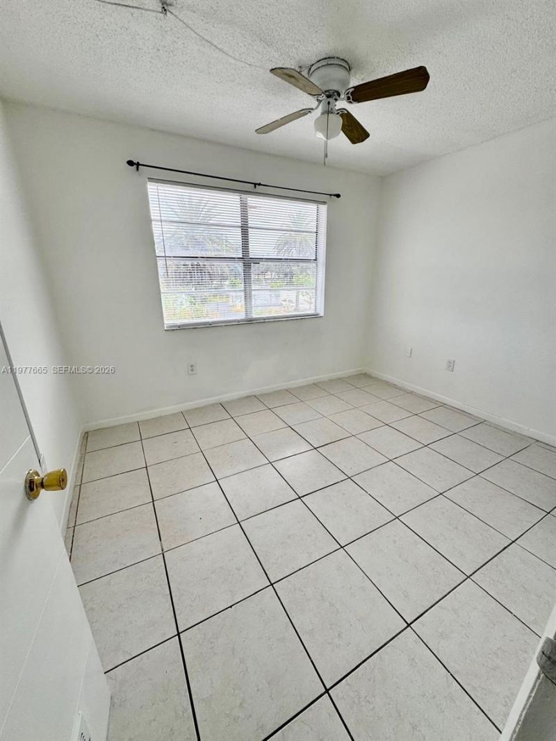 301 NW 177th St, Unit 204, Miami Gardens, FL 33169 Photo