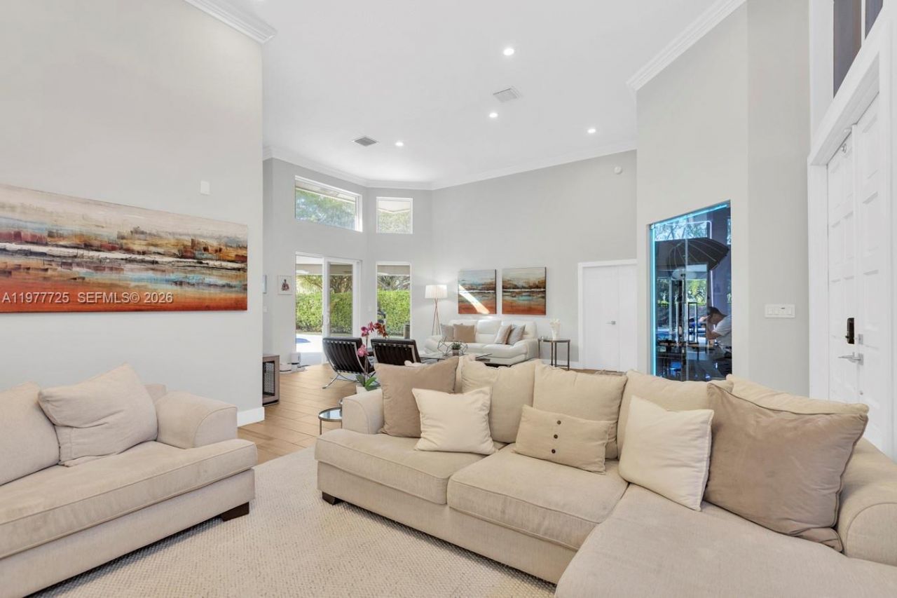 1202 S Manor Dr S , Weston, FL 33326 Photo