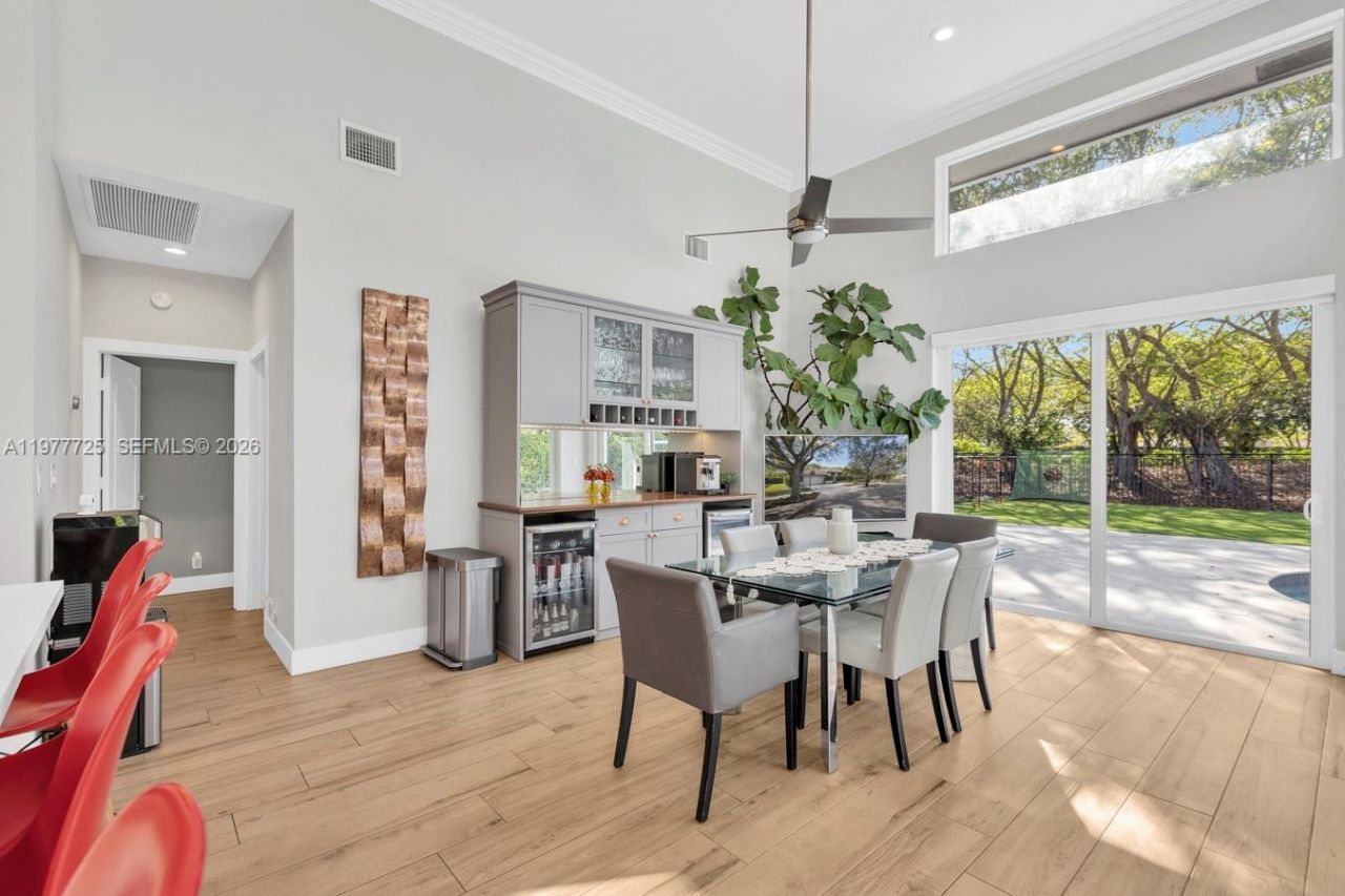 1202 S Manor Dr S , Weston, FL 33326 Photo