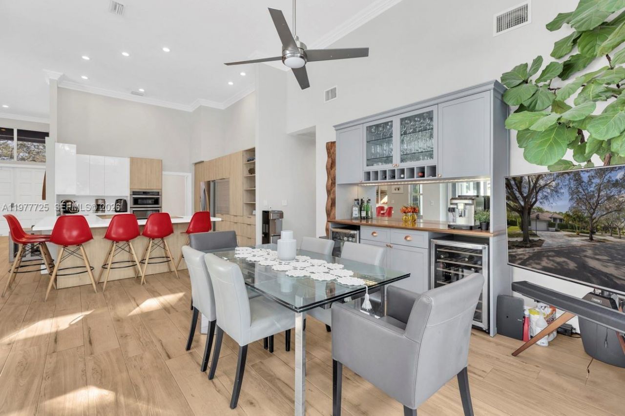 1202 S Manor Dr S , Weston, FL 33326 Photo