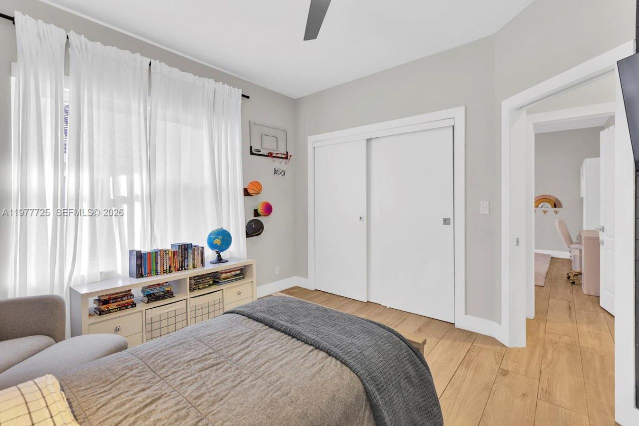 1202 S Manor Dr S , Weston, FL 33326 Photo