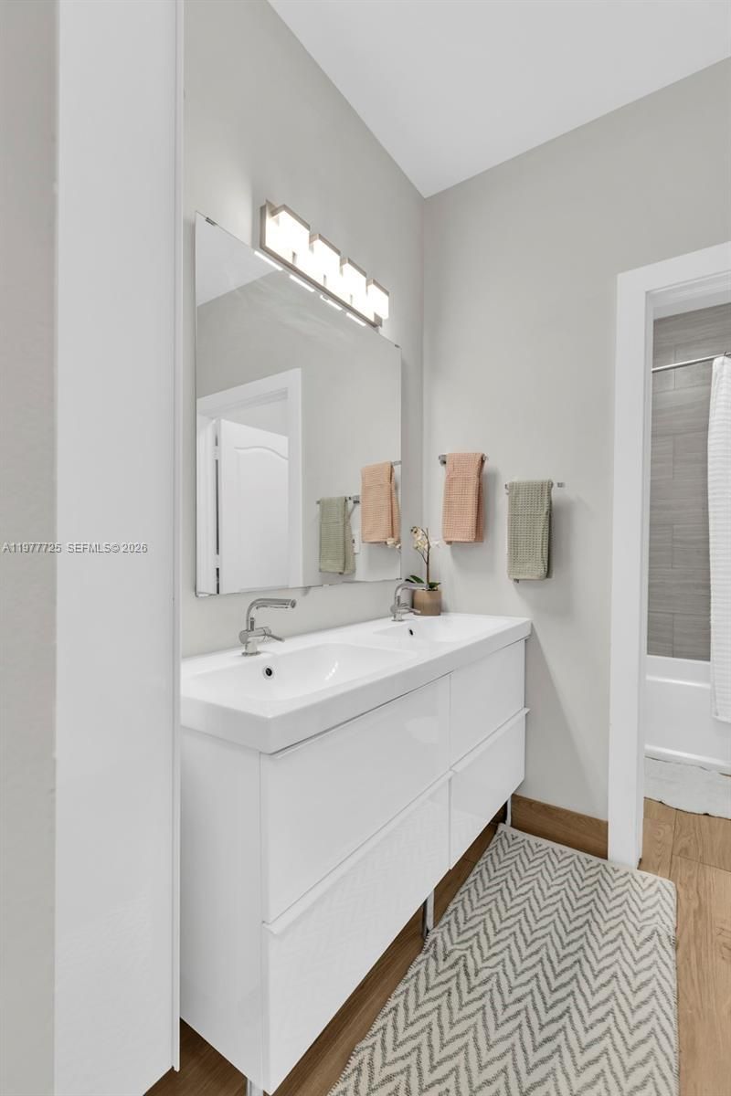 1202 S Manor Dr S , Weston, FL 33326 Photo