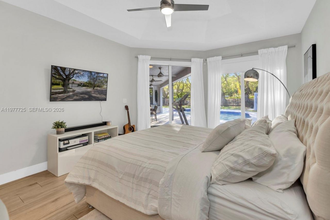 1202 S Manor Dr S , Weston, FL 33326 Photo